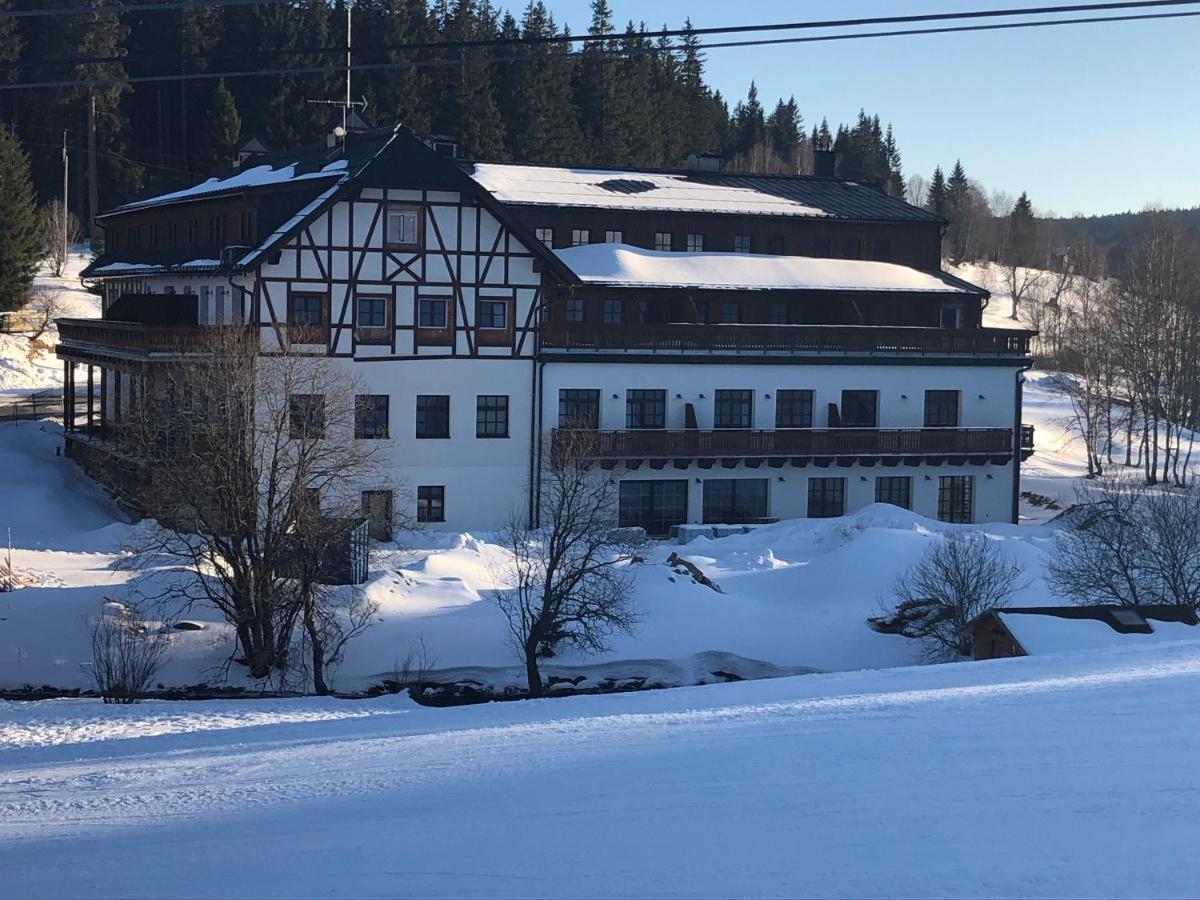 Strunzova Pila - Apartmany S Wellness 2,06 A 3,03 クヴィルダ エクステリア 写真