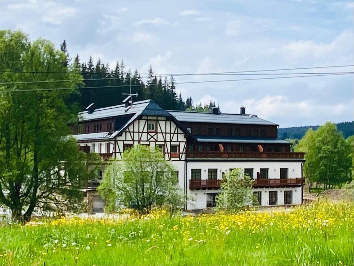 Strunzova Pila - Apartmany S Wellness 2,06 A 3,03 クヴィルダ エクステリア 写真