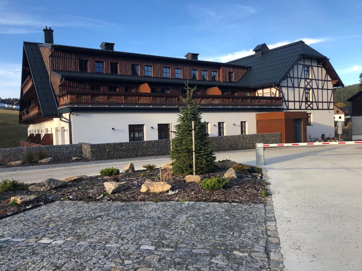 Strunzova Pila - Apartmany S Wellness 2,06 A 3,03 クヴィルダ エクステリア 写真